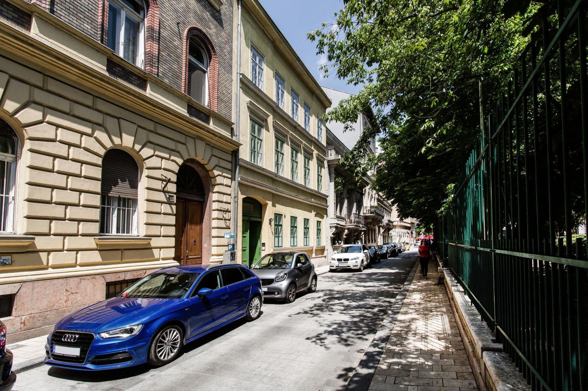 בודפשט Elegant Duplex Near City Greenery מראה חיצוני תמונה